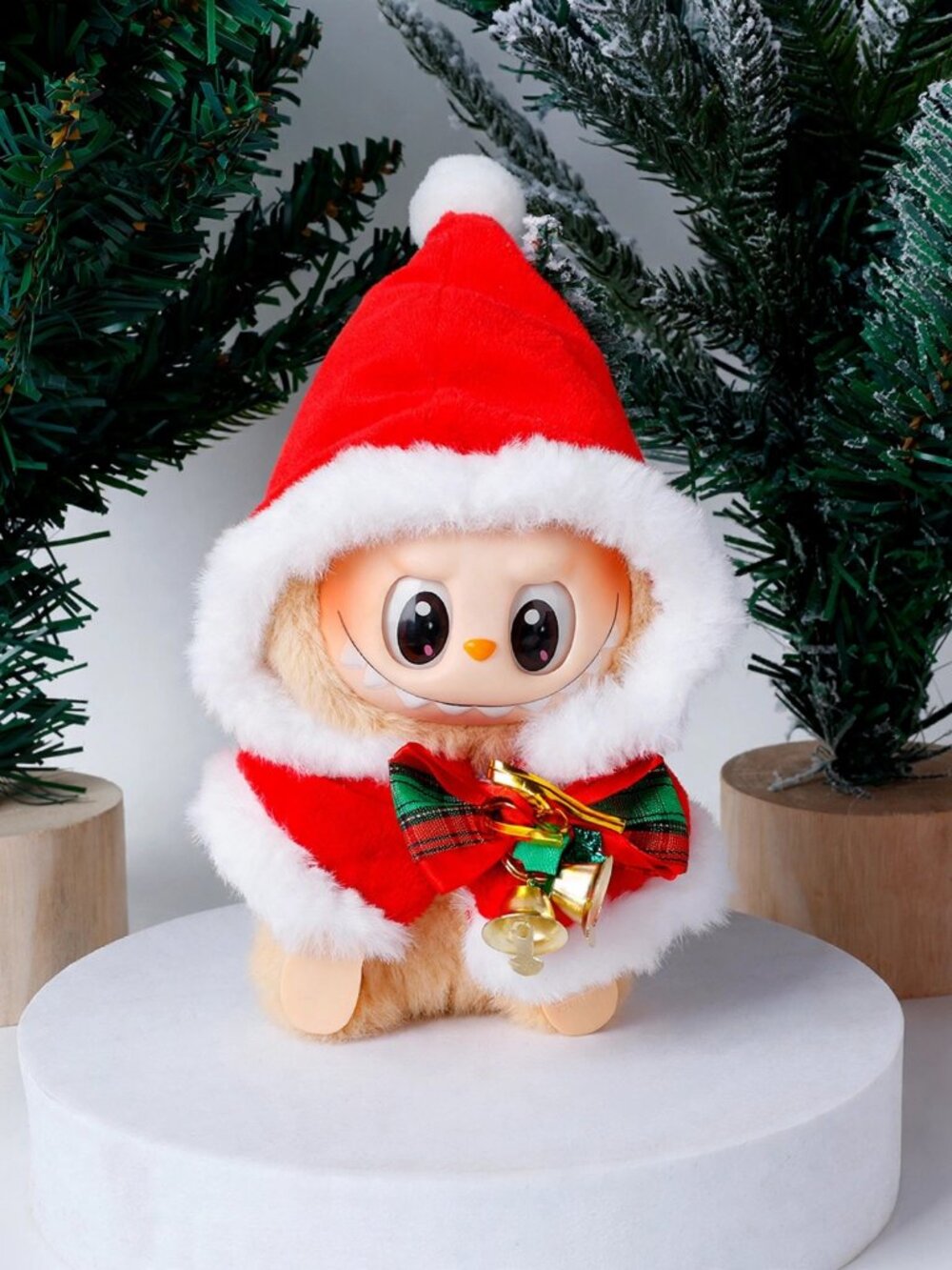 Labubu 17cm Doll Outfit – Red Santa Cape with Jingle Bells, Brand New